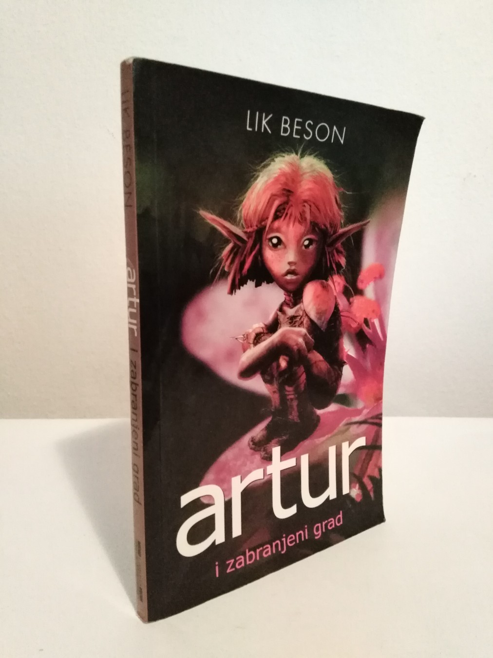 Artur i zabranjeni grad — Lik Beson