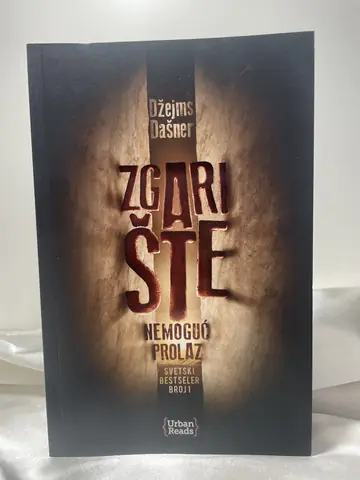 Zgarište: Nemoguć prolaz — Džejms Dašner, polovna knjiga