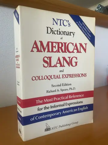NTC's Dictionary of American Slang — Richard A. Spears, polovna knjiga