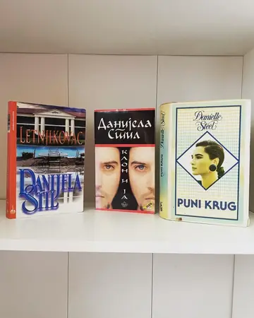 Danijela Stil — 3 knjige — Danijela Stil, polovna knjiga