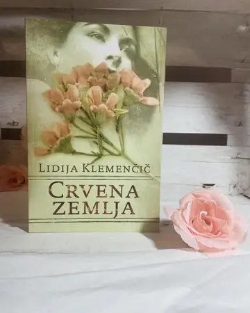 Crvena zemlja — Lidija Klemenčić, polovna knjiga