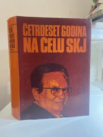 Tito: četrdeset godina na čelu SKJ, polovna knjiga