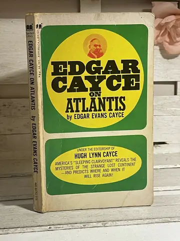Edgar Cayce on Atlantis — Edgar Evans Cayce, polovna knjiga