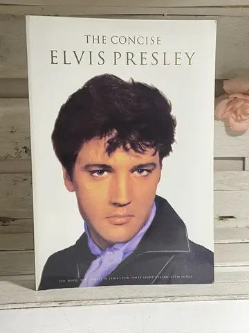 The Concise Elvis Presley, polovna knjiga