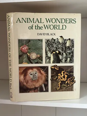 Animal Wonders of the World — David Black, polovna knjiga