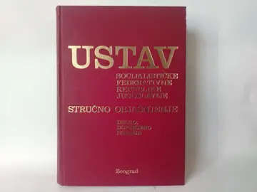 Ustav Socijalističke Federativne Republike Jugoslavije — Grupa autora, polovna knjiga