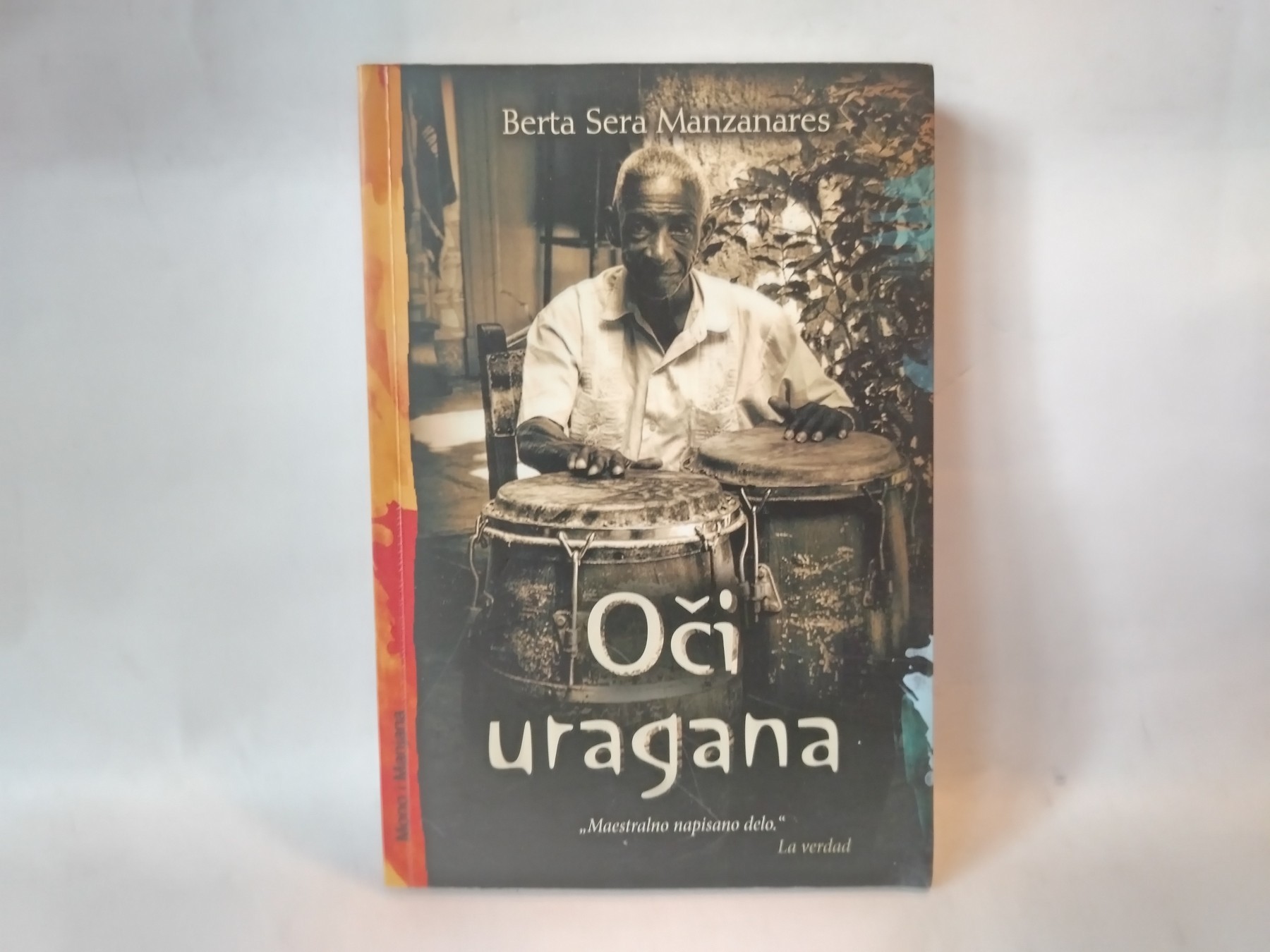 Oči uragana — Sera Manzanares