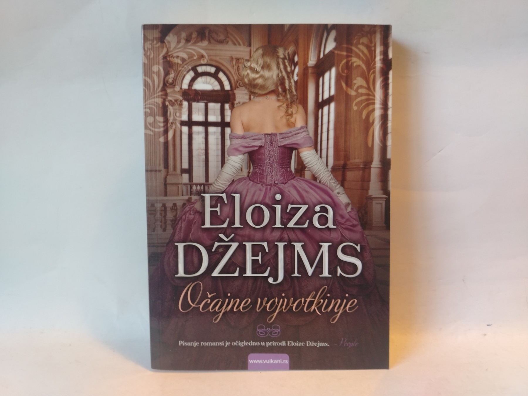 Očajne vojvotkinje — Eloiza Džejms